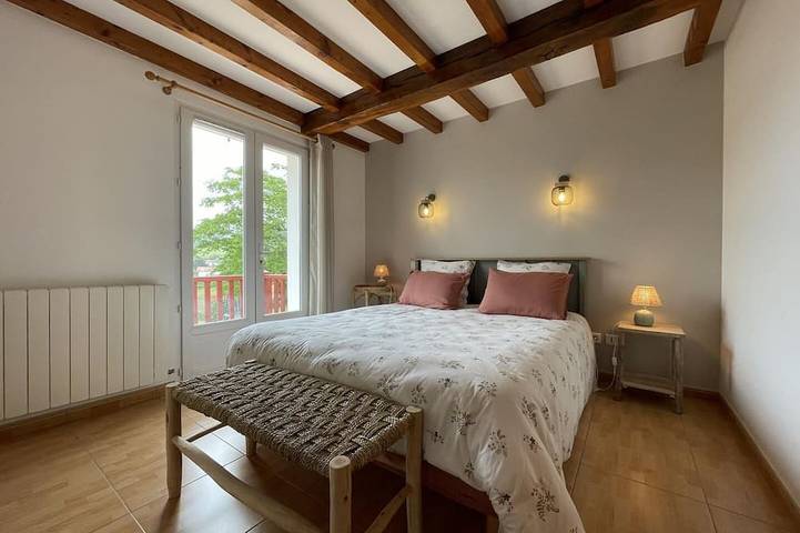 Location de vacances pour 4 personnes, avec jardin à Hélette - 2