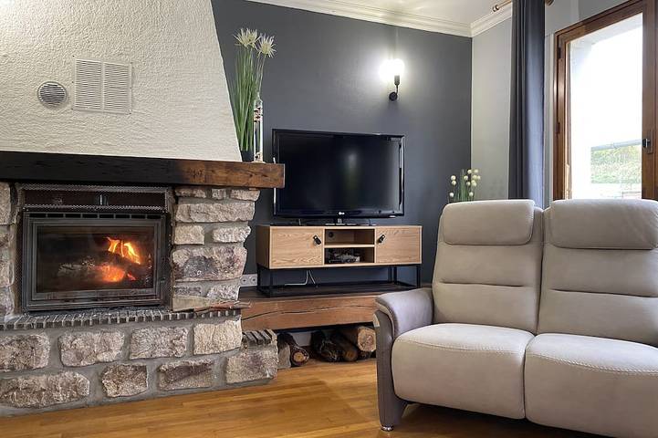 Location de vacances pour 10 personnes, avec jardin et terrasse dans Wadelincourt