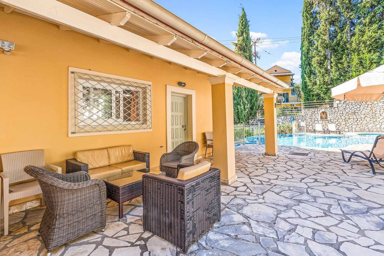 Villa für 8 Personen mit Balkon in Nissaki, Korfu