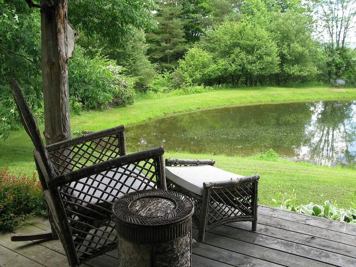Log cabin for 4 people, with yard and terrace, with pets in New York State