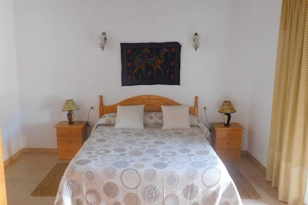 Villa en Ibiza cerca de Playa San Miquel in San Miguel de Balansat, San Juan Bautista