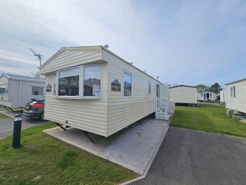 Chalet for 6 People in Towyn, Conwy region, Photo 1