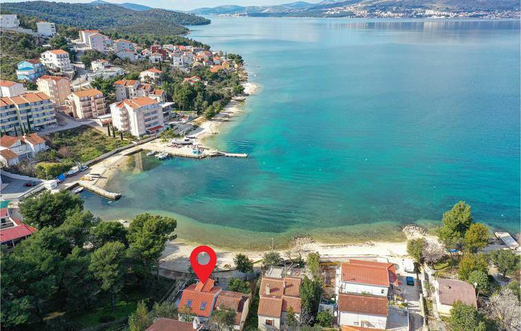 Location de vacances pour 6 personnes, avec Terrasse à Okrug Gornji