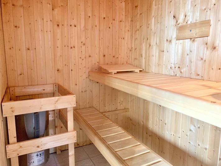 Ferienhaus für 8 Personen, mit Terrasse und Sauna sowie Pool, mit Haustier an der Müritz - 3