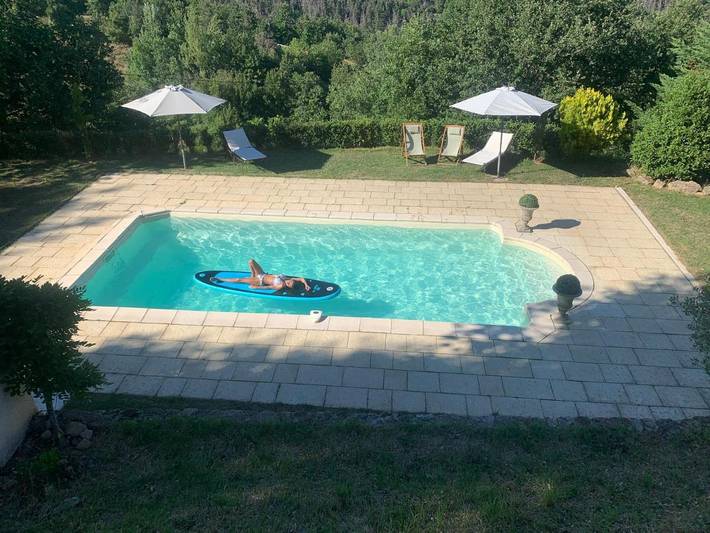 Location de vacances pour 10 personnes, avec jardin ainsi que piscine et vue à Silhac - 2