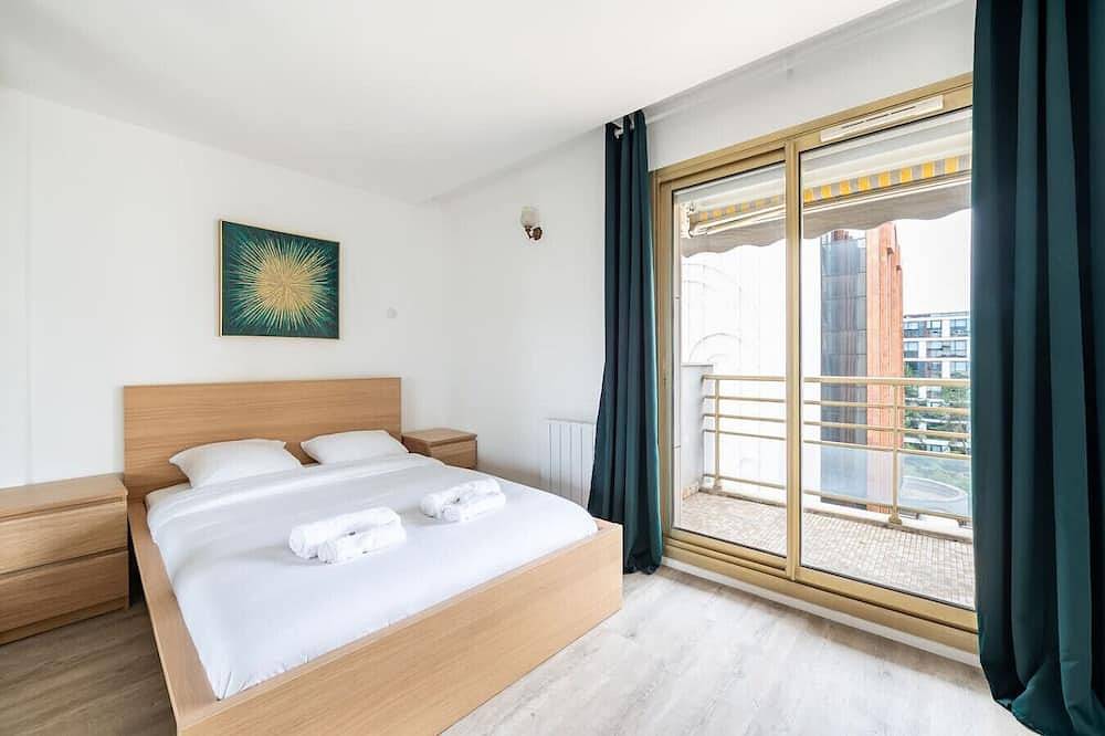 Entire apartment, Close to Centre Hartmann (1min) and Paris (15min) in Levallois-Perret, Hauts-de-Seine