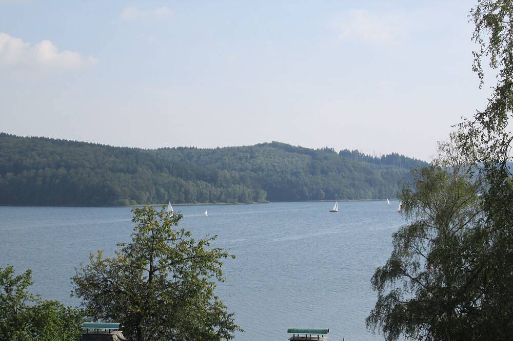 Ganze Wohnung, Mit Schwimmbad  und Blick auf den Sorpesee in Langscheid (Sorpesee), Sundern