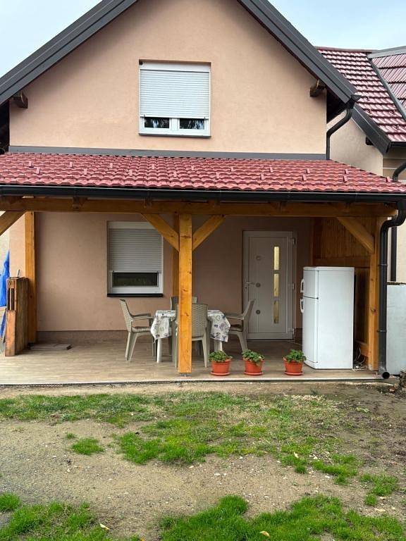 Appartement entier, Appartement de deux chambres avec la terrasse Varazdin, Zagorje A-27169-a in Varaždin
