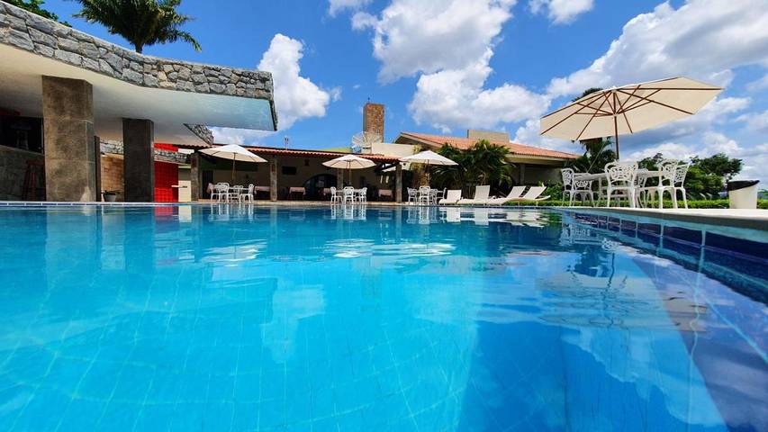 Pousadas para 4 pessoas, com piscina infantil e sauna e ainda terraço em Gravatá
