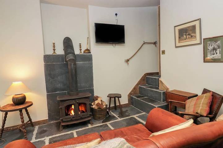 Holiday rental for 2 people, with Hot tub and Garden in Broughton in Furness