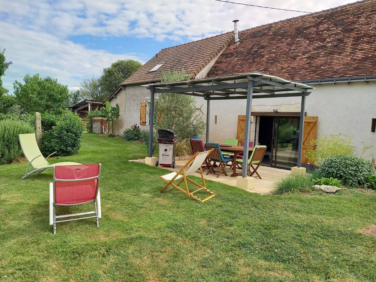 **Charmantes Landhaus in Berry - 10 min zum Parc de la Haute-Touche, 4 Betten, Spa-Verfügbarkeit** in Cléré-du-Bois, Châteauroux und Umgebung