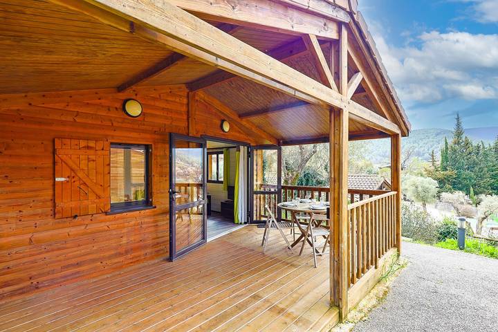 Maison de vacances pour 4 personnes, avec Terrasse ainsi que Jardin et Piscine