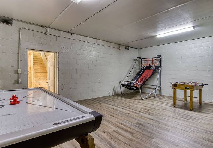 Cabin rentals and lodges for 18 people, with hot tub in Pigeon Forge