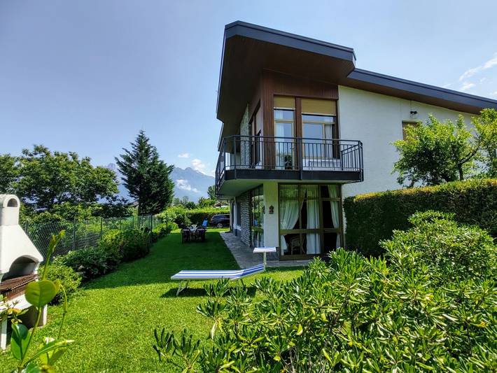 Ferienwohnung für 4 Personen, mit Terrasse und Garten in Colico