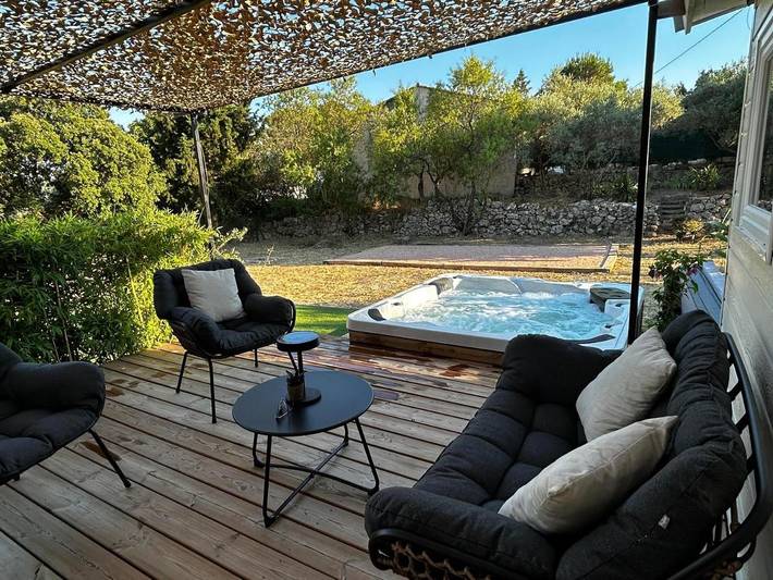 Gîte pour 4 personnes, avec jacuzzi et jardin, animaux acceptés à Velaux - 3