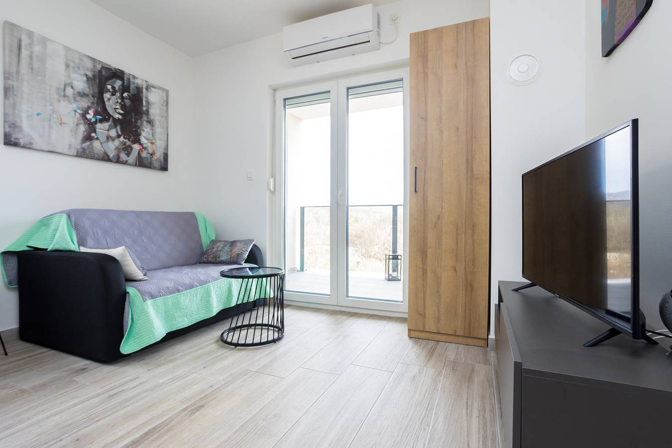 Ganze Wohnung, 2-Zimmer-Ferienwohnung mit Balkon Soline, Krk A-20895-a in Hlapa, Krk