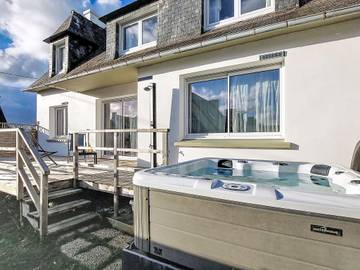 Location de vacances pour 8 personnes, avec terrasse et jardin, animaux acceptés dans Plage Pors-Meur
