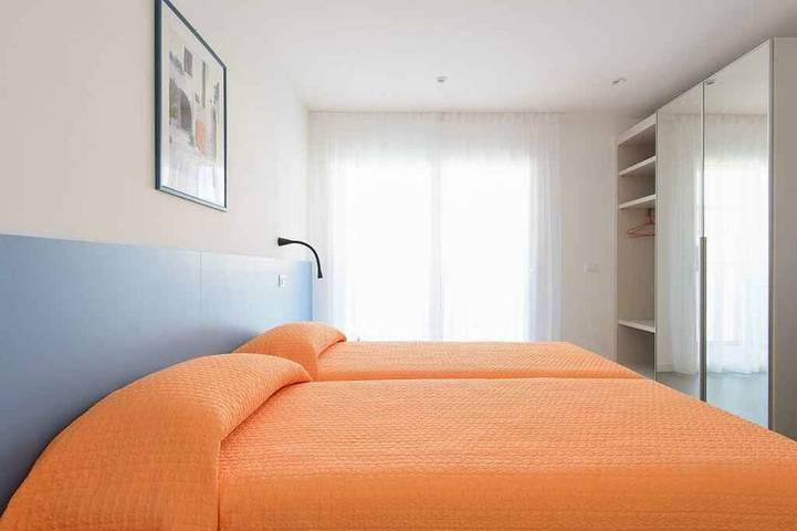 Ganze Wohnung, Ferienwohnung mit Klimaanlage und Balkon in Lignano in Ufficio 4/1-ter, Lignano Sabbiadoro