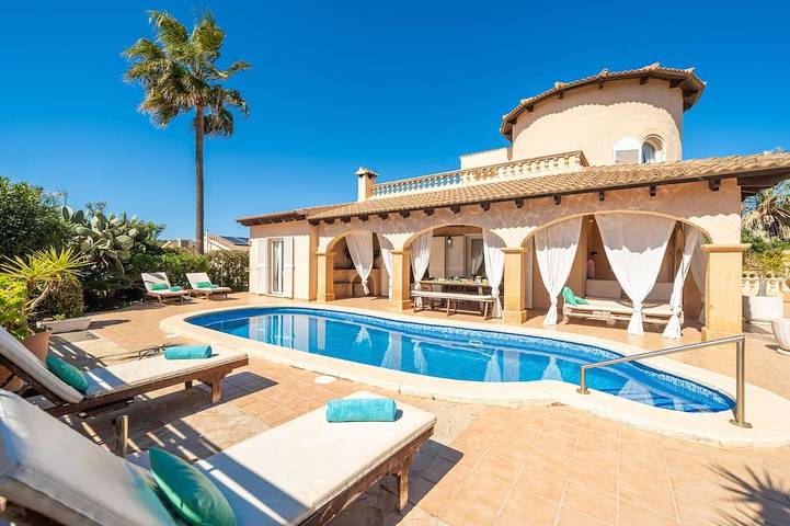 Villa pour 6 personnes, avec jardin à Son Serra de Marina