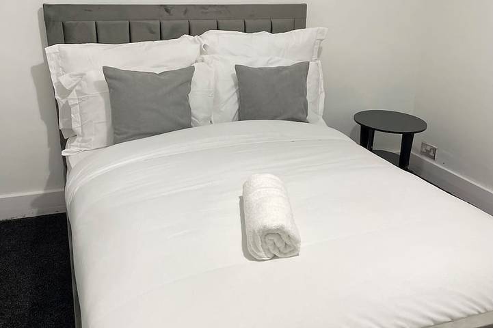 Chatham cosy 3 bedroom with free Wifi & parking in Chatham (Großbritannien), Kent Downs