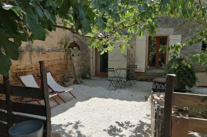 Gîte pour 2 personnes, animaux acceptés dans Gallician