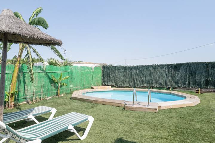 Mobilheim 'Desirée' mit privatem Pool, privater Terrasse und privatem Garten in Conil de la Frontera, Costa de la Luz