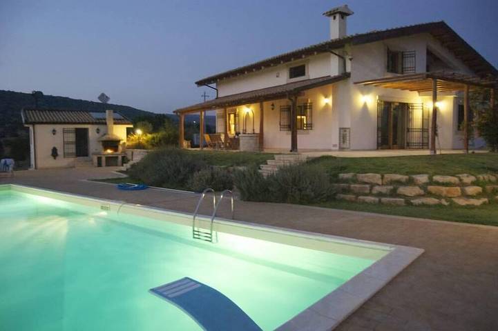 Appartamento vacanze per 2 persone, con giardino in Ragusa
