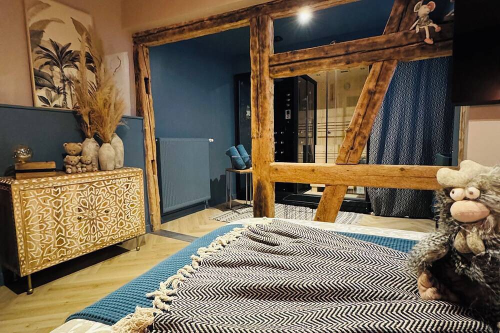 * Richovilare Suite - Sauna & Hammam * In the heart of Riquewihr! in Riquewihr, Parc naturel régional des Ballons des Vosges