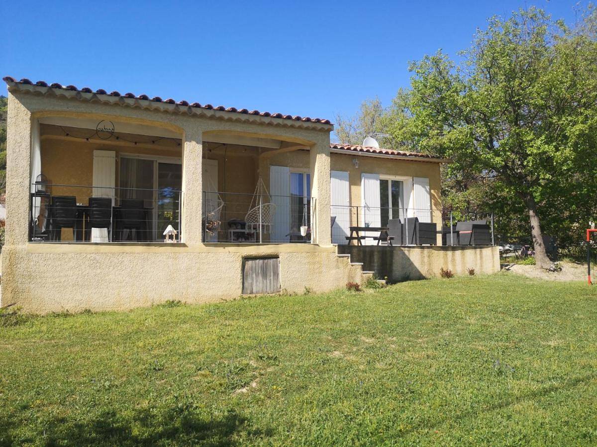 Three-Bedroom House in Mallemoisson, Alpes-de-Haute-Provence