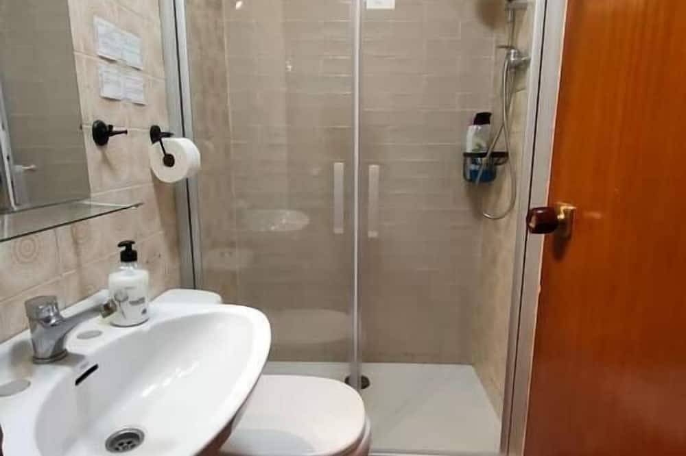 Entire apartment, Pensión Benavente. 1 - (Playa 1,5km / -3min in Moncofa, Costa del Azahar