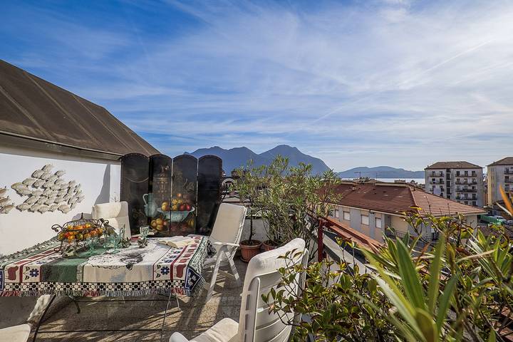 Appartamento per 4 persone, con balcone e vista lago in Comune di Verbania