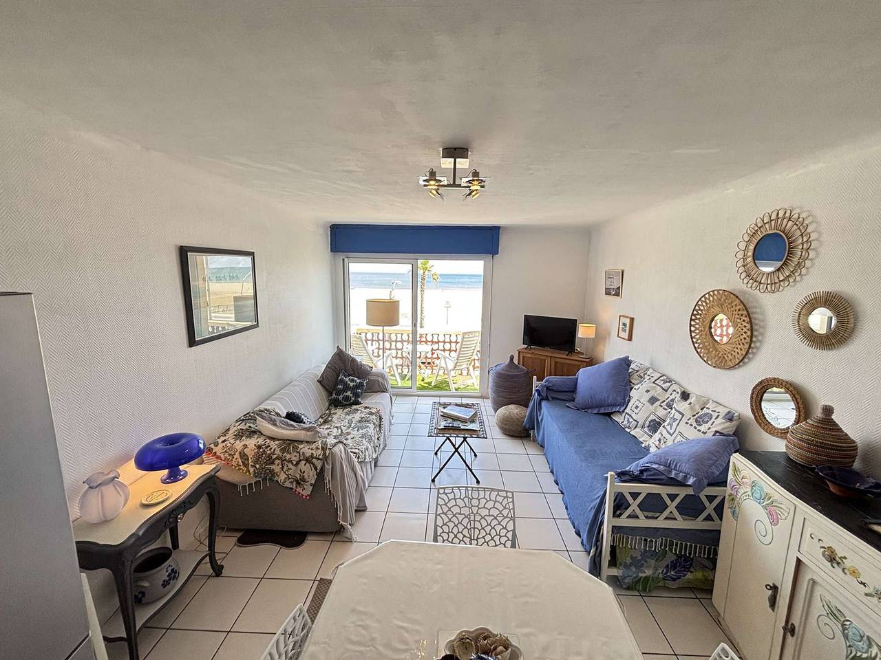 Entire apartment, 4-person apartment with sea-view balcony in Port-la-Nouvelle in Port-la-Nouvelle, Narbonne region