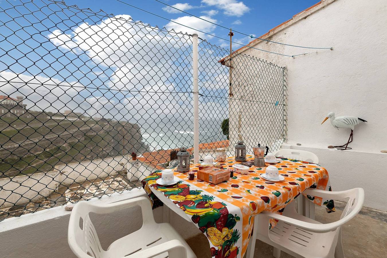 Casa Sunset Sea View with Private Terrace and Balcony in Azenhas do Mar, Costa de Lisboa