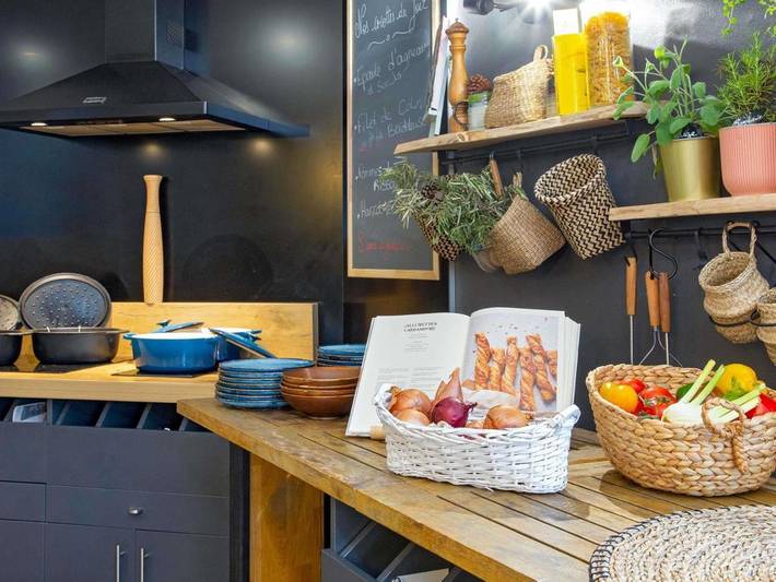 Hôtel pour 2 personnes, avec piscine ainsi que terrasse et jardin, animaux acceptés