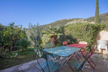 Location De Vacances pour 4 Personnes dans Le Lavandou, Côte d'Azur, Photo 4