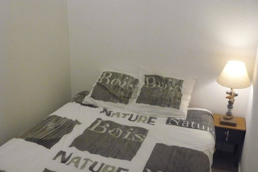 Entire apartment, Nice T1 Bis ideally located, parking, wifi and garden in Thonon-les-Bains, Thonon-les-Bains region