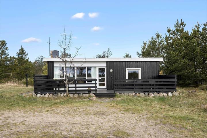 Ferieudlejning for 6 personer, med terrasse og sauna i Hulsig