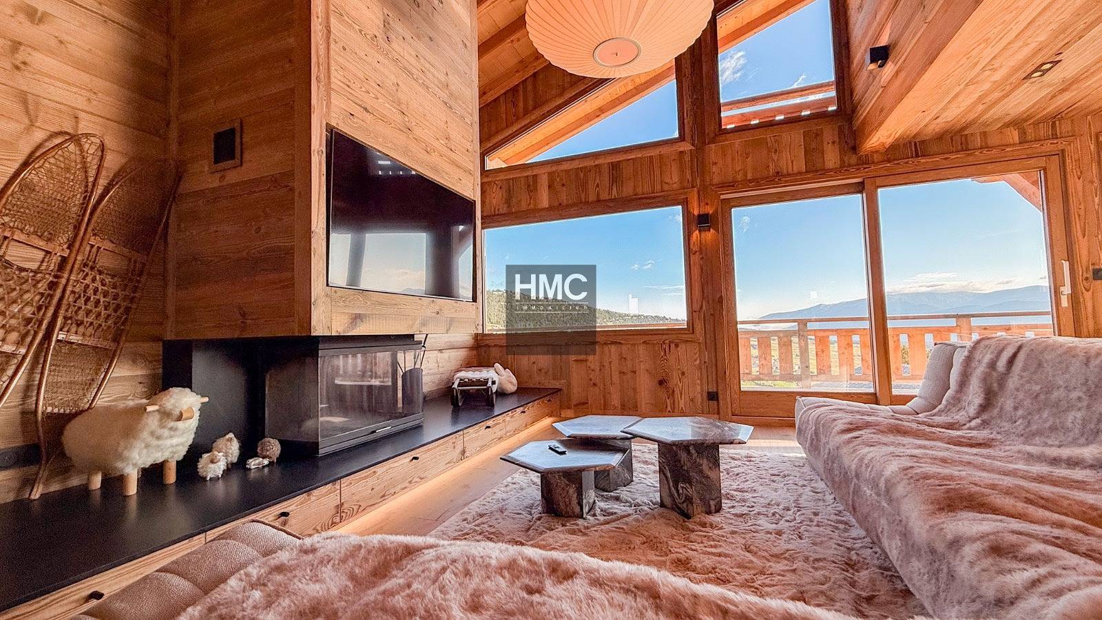 Agane, skis aux pieds, jacuzzi et vue montagne in Les Angles, Parc naturel régional des Pyrénées catalanes