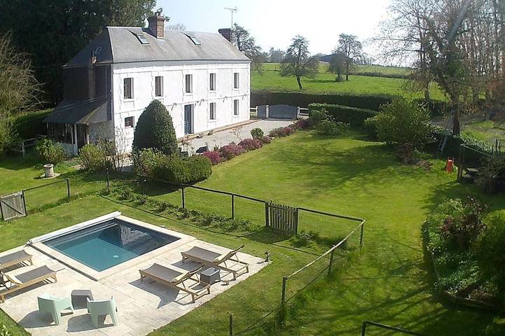 Location de vacances pour 12 personnes, avec Jardin à Saint-Philbert-des-Champs