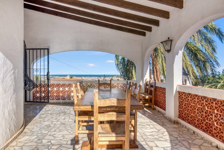 Villa 'Úrsula' with Mountain View, Wi-Fi and Air Conditioning in Montgo, Dénia