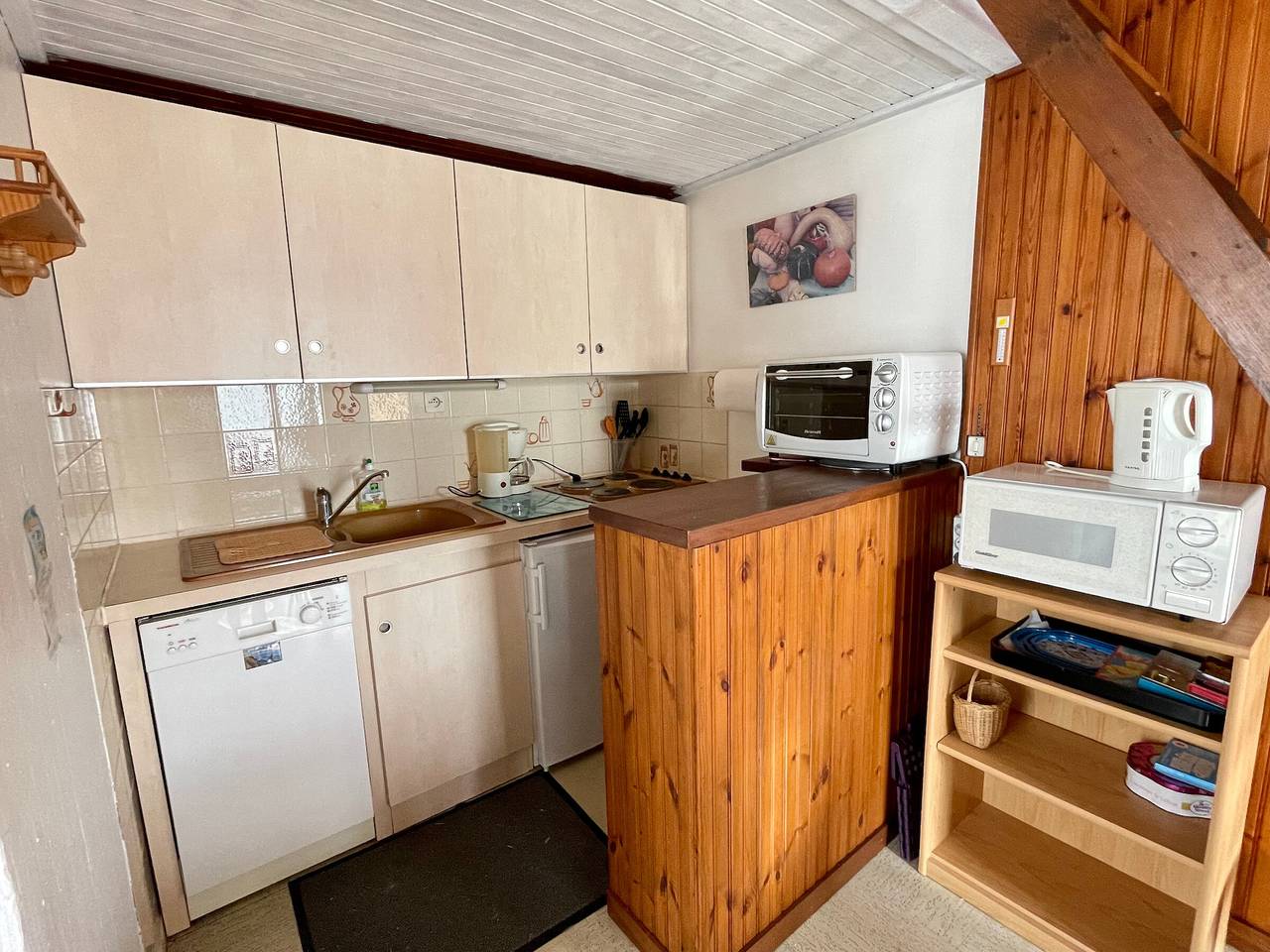 Cozy 2-Bedroom Home with Heated Pool, Tennis & Beach Nearby in Bretignolles-sur-Mer, Loire Valley