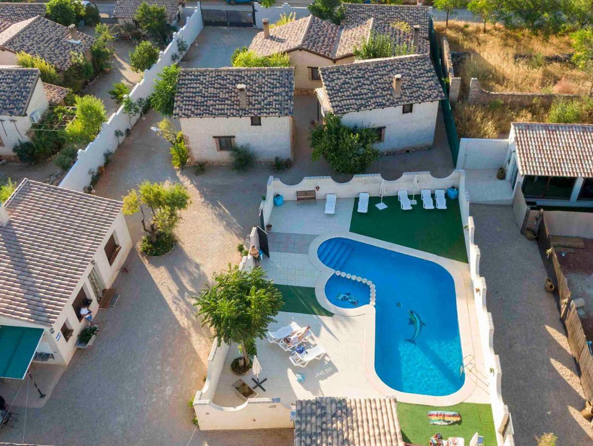 Casas Rurales con Jacuzzi Quijote y Sancho in Ossa de Montiel, La Mancha