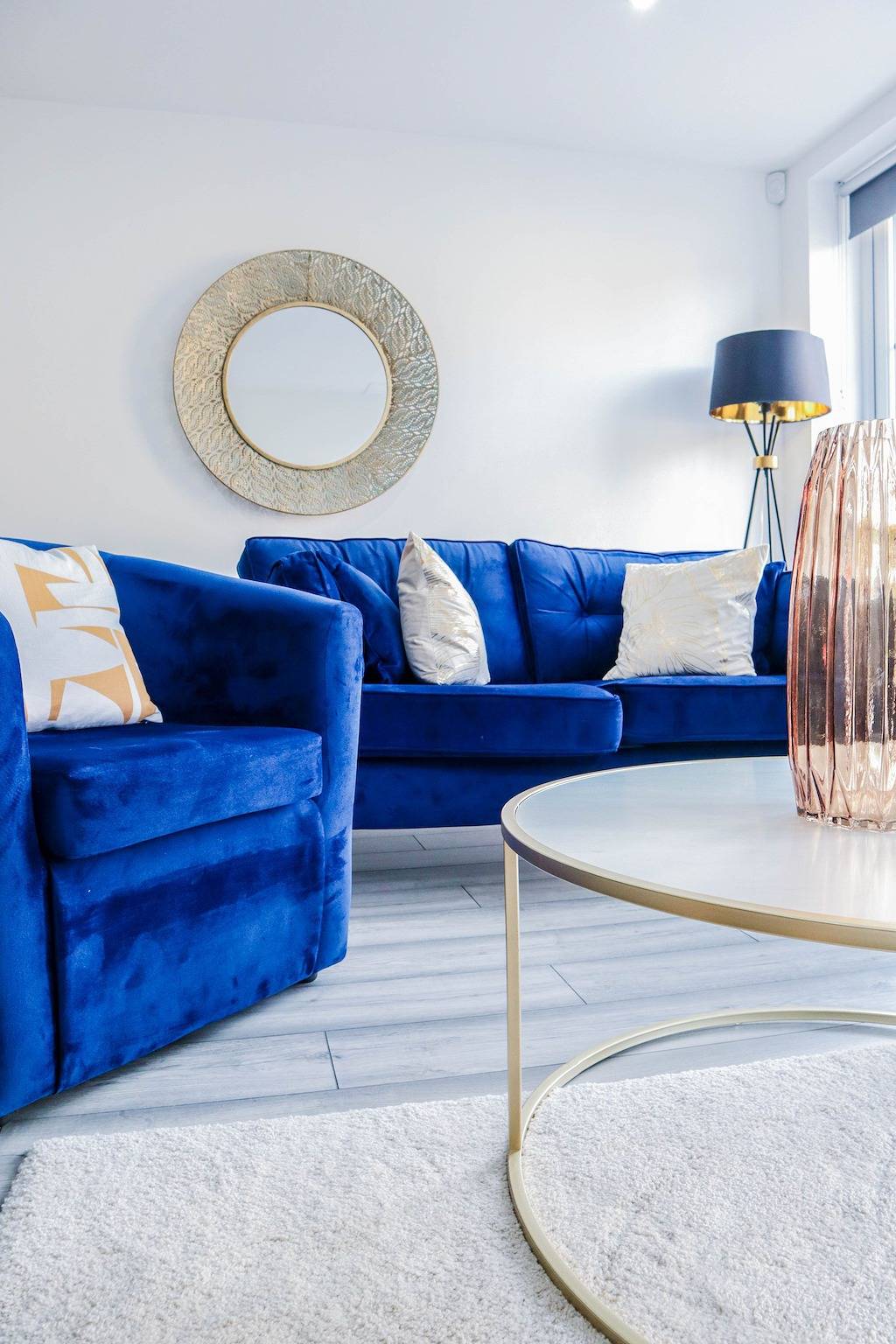 Entire apartment, Luxurious 1 Bed Apartment - Free Wifi and parking! in Spelthorne, Colne Valley Park