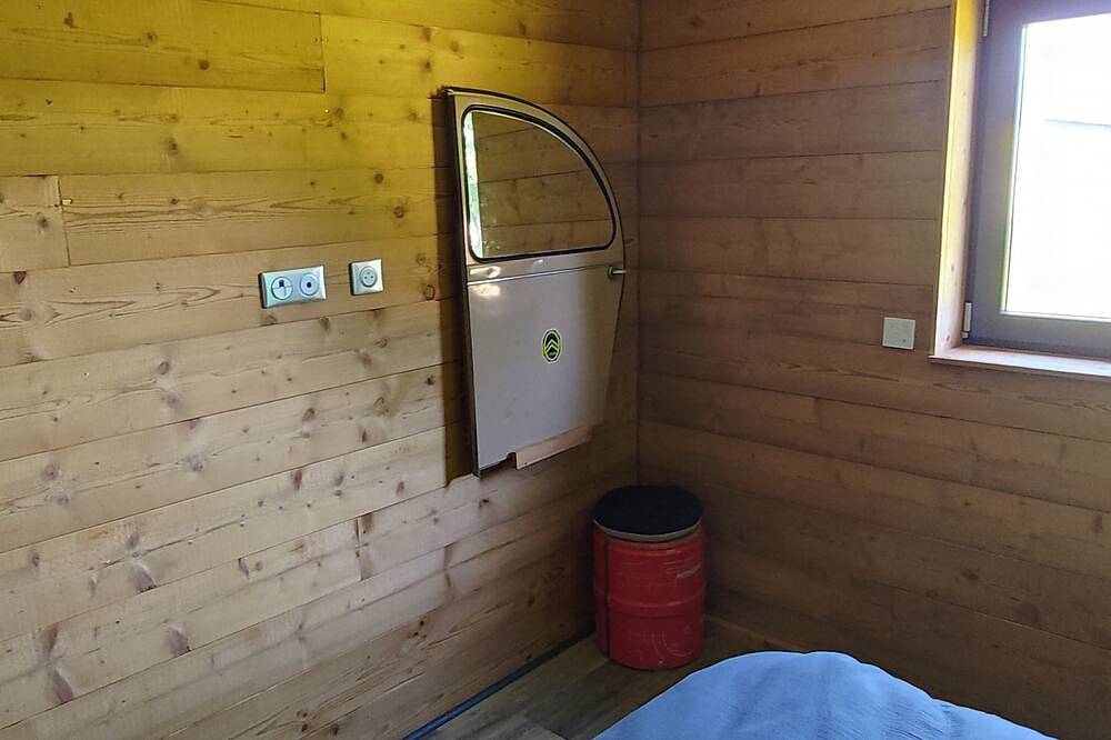 Ganze Wohnung, \"Old Cars and Motorcycles\" Spa Guesthouse in Charmes, Épinal und Umgebung