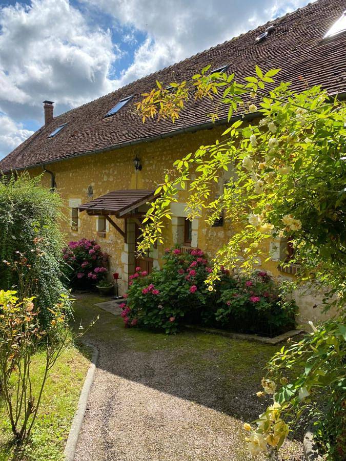 Chambre d’hôte pour 2 personnes, avec piscine et vue ainsi que jardin et sauna dans Orne - 2