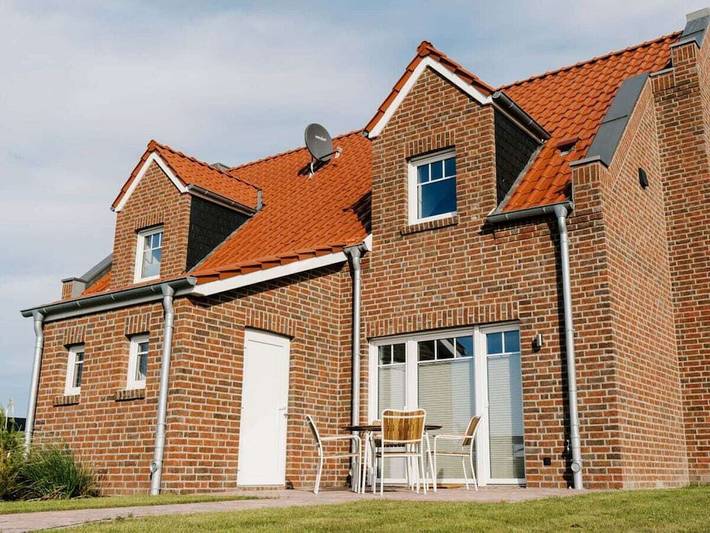 Luxus-Ferienhaus für 4 Personen, mit Terrasse und Garten in Greetsiel