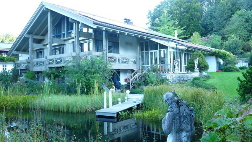 Ferienwohnung für 2 Personen, mit Ausblick und Garten sowie Pool