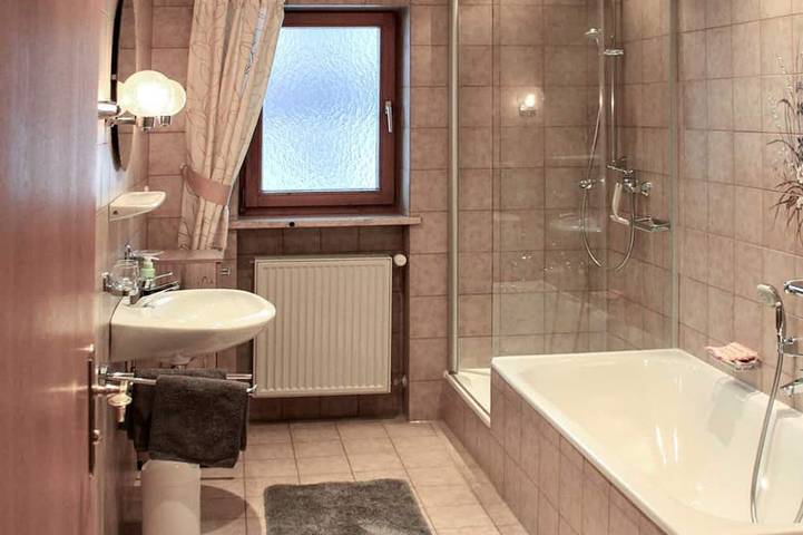 Ferienwohnung für 4 Personen, mit Balkon und Garten in Gmund - 4