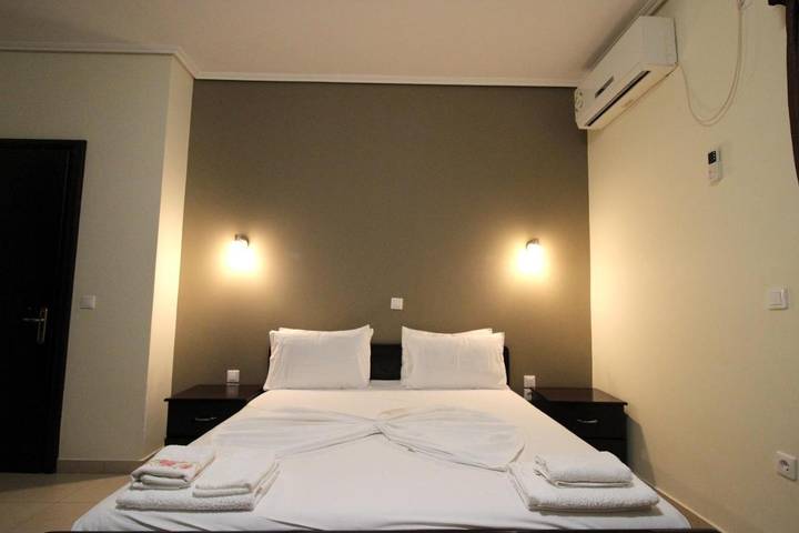 Gîte pour 5 personnes, avec jardin et vue dans Ksamil - 4