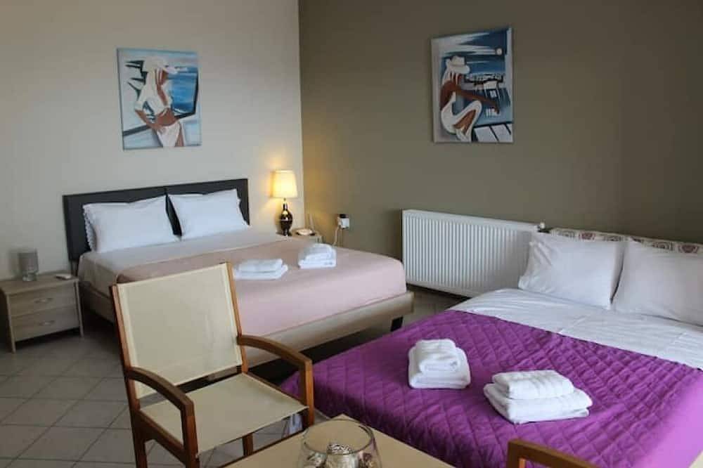 Geheel appartement, Lovely studio with beautiful garden in Kavala, Regio Kavala